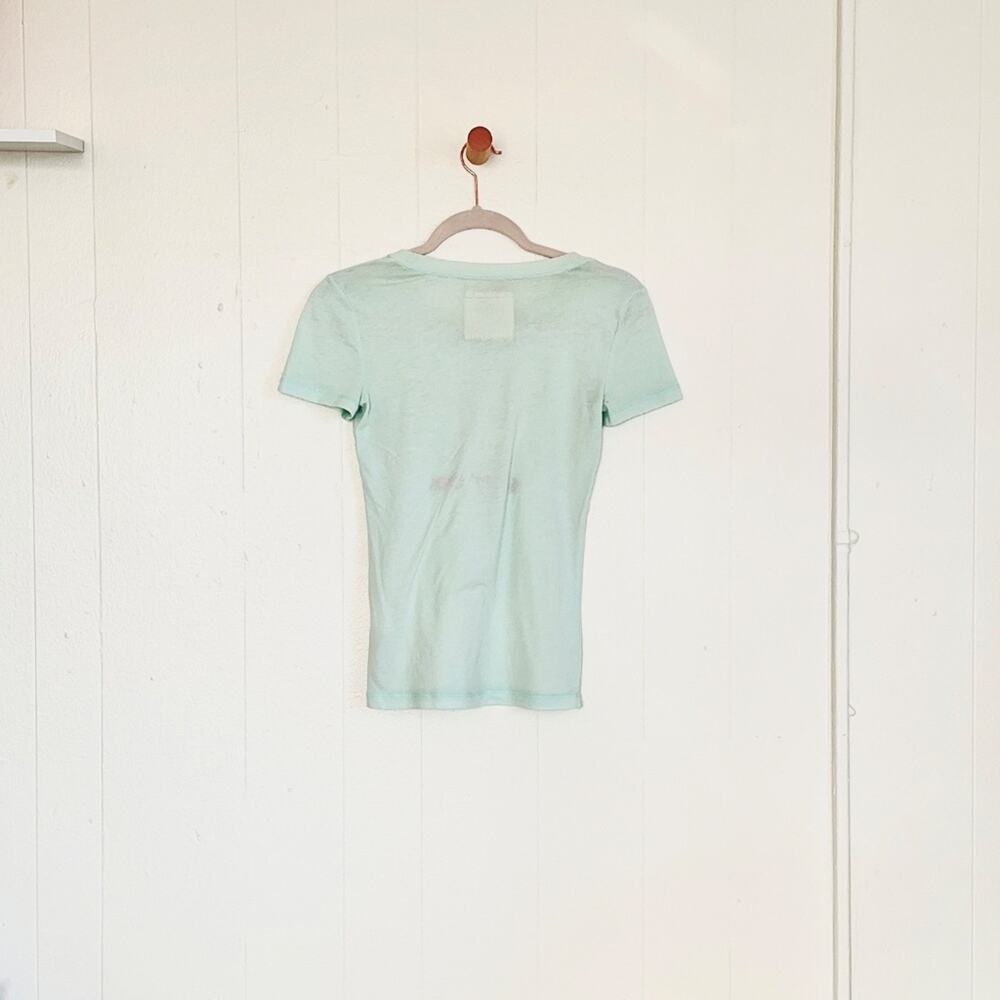 Vtg Y2K Hollister Surf Co Graphic Baby Tee Mint Blue Stitched Spellout Tee S - Picture 4 of 9